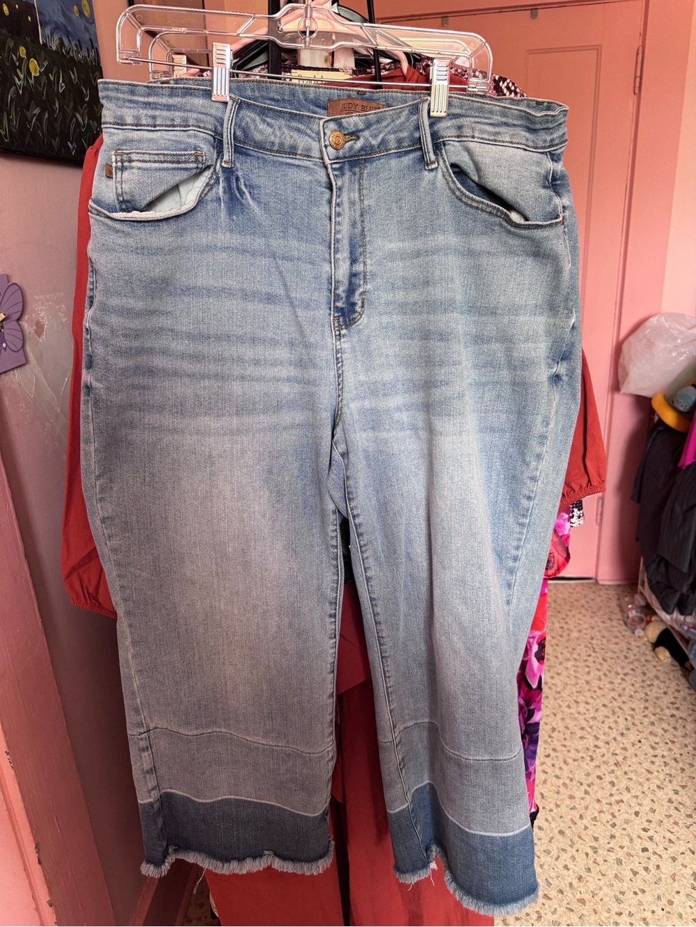 Judy Blue Two-Tone Light Blue Cropped Jeans